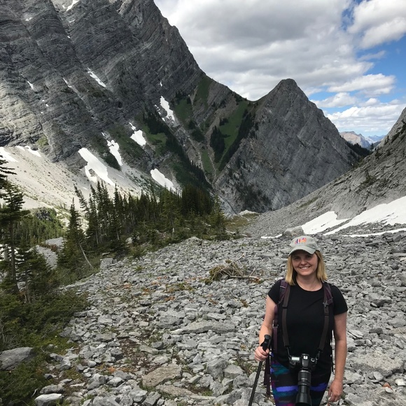 Meet your Posher, Debby - Picture 4 of 4